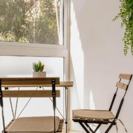 Central 1Br Oasis, Fast Fiber Wifi, Free Parking, Free Netflix With Shelter Haifa Exteriör bild